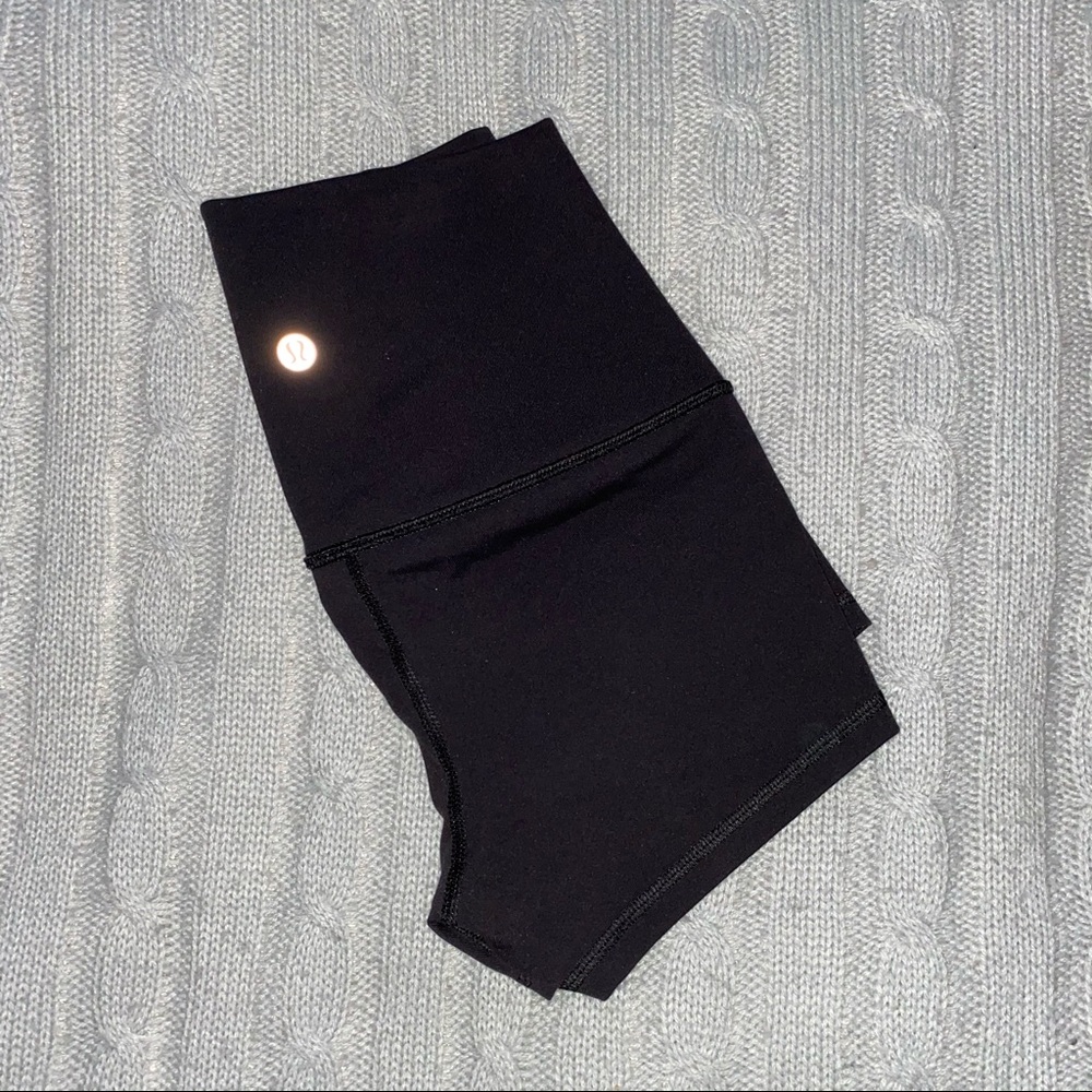 —SOLD ON DEPOP— BLACK LULULEMON SHORTS